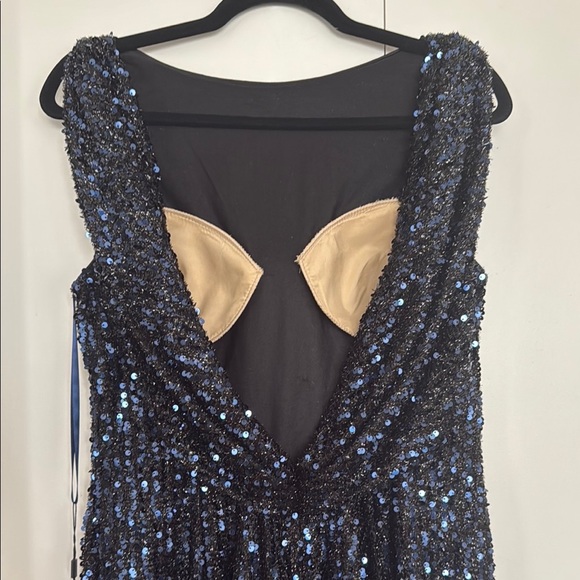 NWT | Mac Duggal 26331 Midnight Blue Cowl Back Sequined Evening Gown Size 8 - Picture 9 of 11
